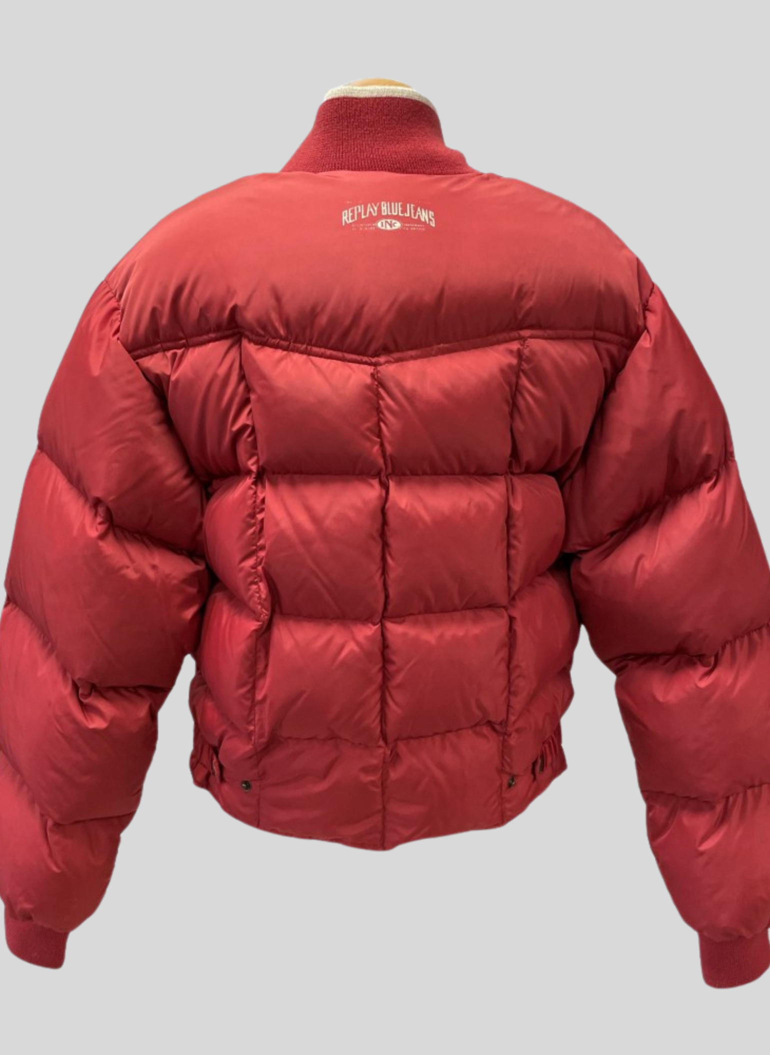 Rote Daunenjacke für Damen