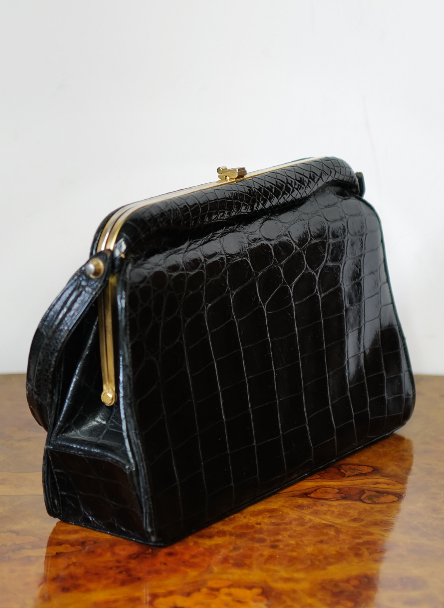 Bolso de Mano de Cocodrilo Negro Vintage