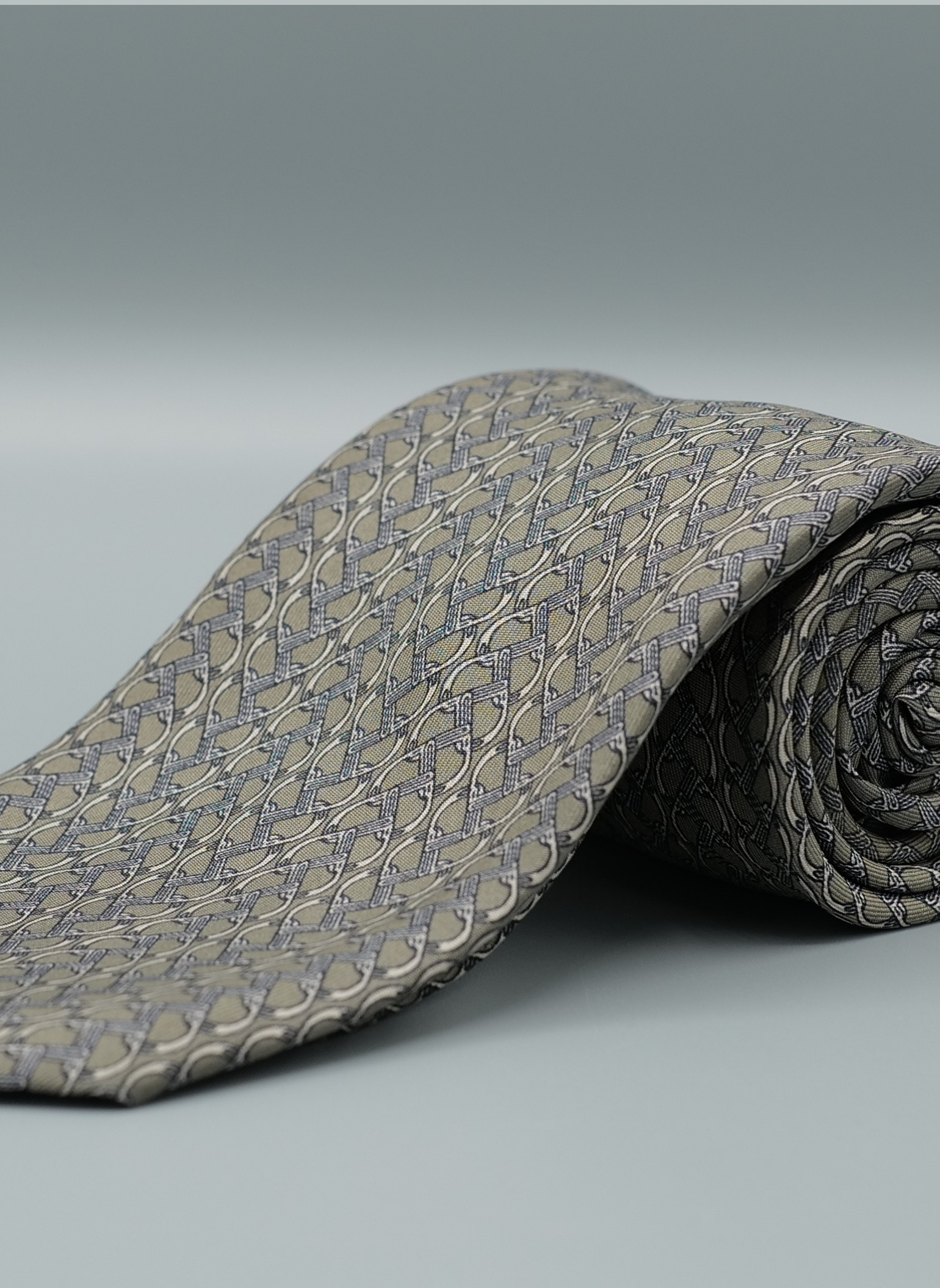 Corbata Gris con Diseño